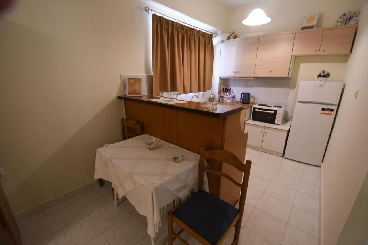 Mary'S Home Kalamata Exterior photo